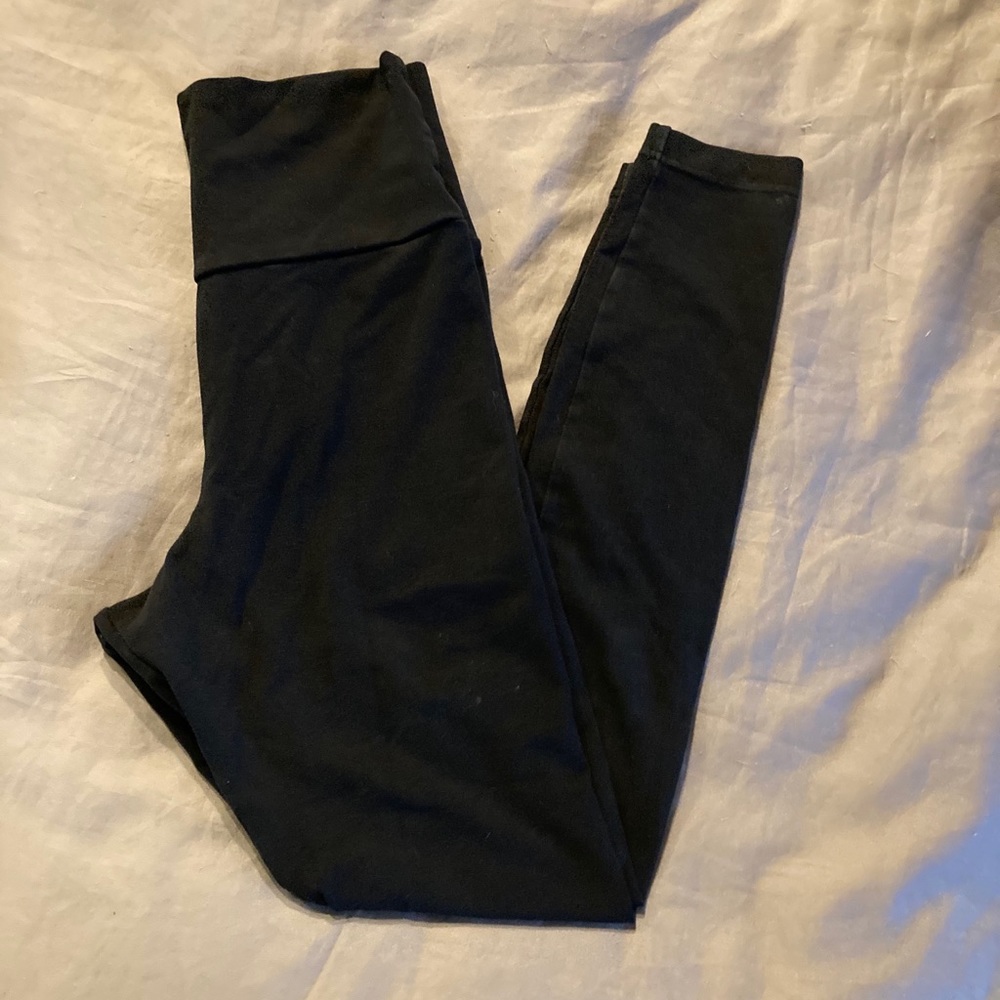Aritzia ~ Talula High-Wasted Leggings